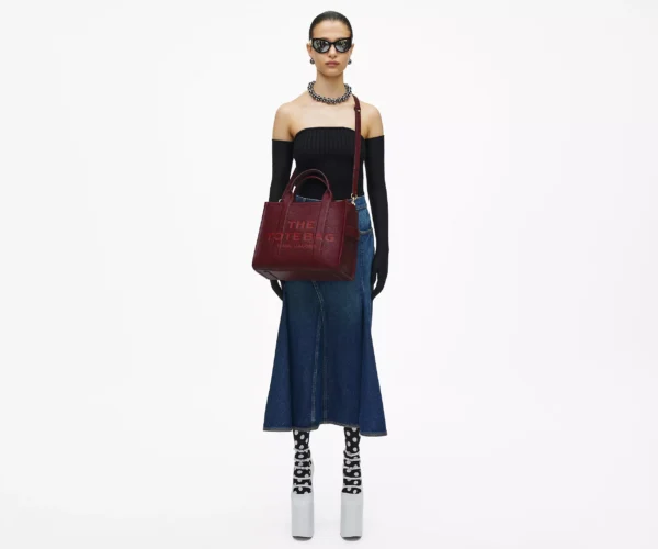 The Marc Jacobs Medium Tote Bag Leather Cherry