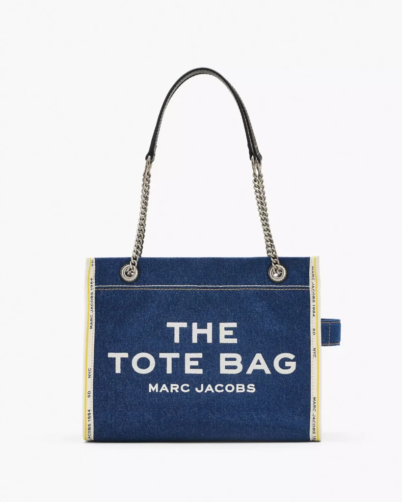 THE MARC JACOBS DENIM CHAIN MEDIUM TOTE BAG Dark Wash