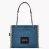 MJI_2F4HTT018H05_474_F8F8F8_4-5_ALT2 THE MARC JACOBS DENIM CHAIN MEDIUM TOTE BAG Light Wash