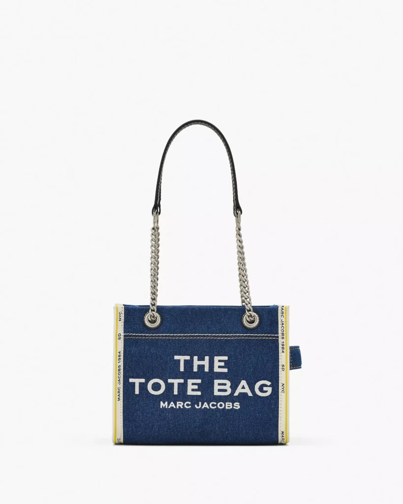 THE MARC JACOBS DENIM CHAIN SMALL TOTE BAG Dark Wash