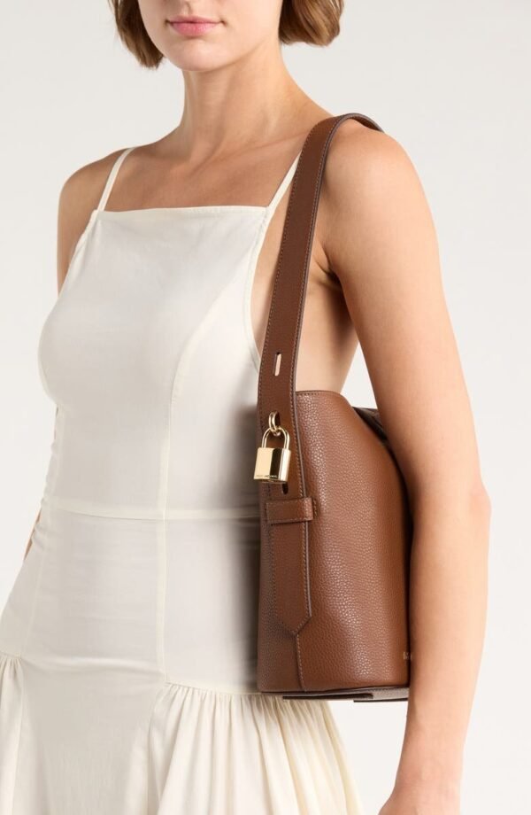 194b8364-7b32-4a1d-bcf9-412b90427e23 The marc jacobs Drifter Small Bucket Bag Cognac