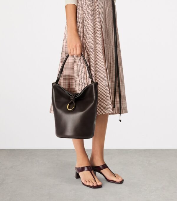 Bottega Veneta Large Leather Liberta Bucket Bag - Brown