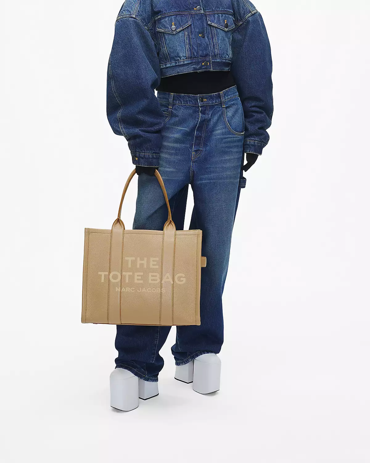 THE Marc Jacobs LEATHER LARGE TOTE BAG Camel