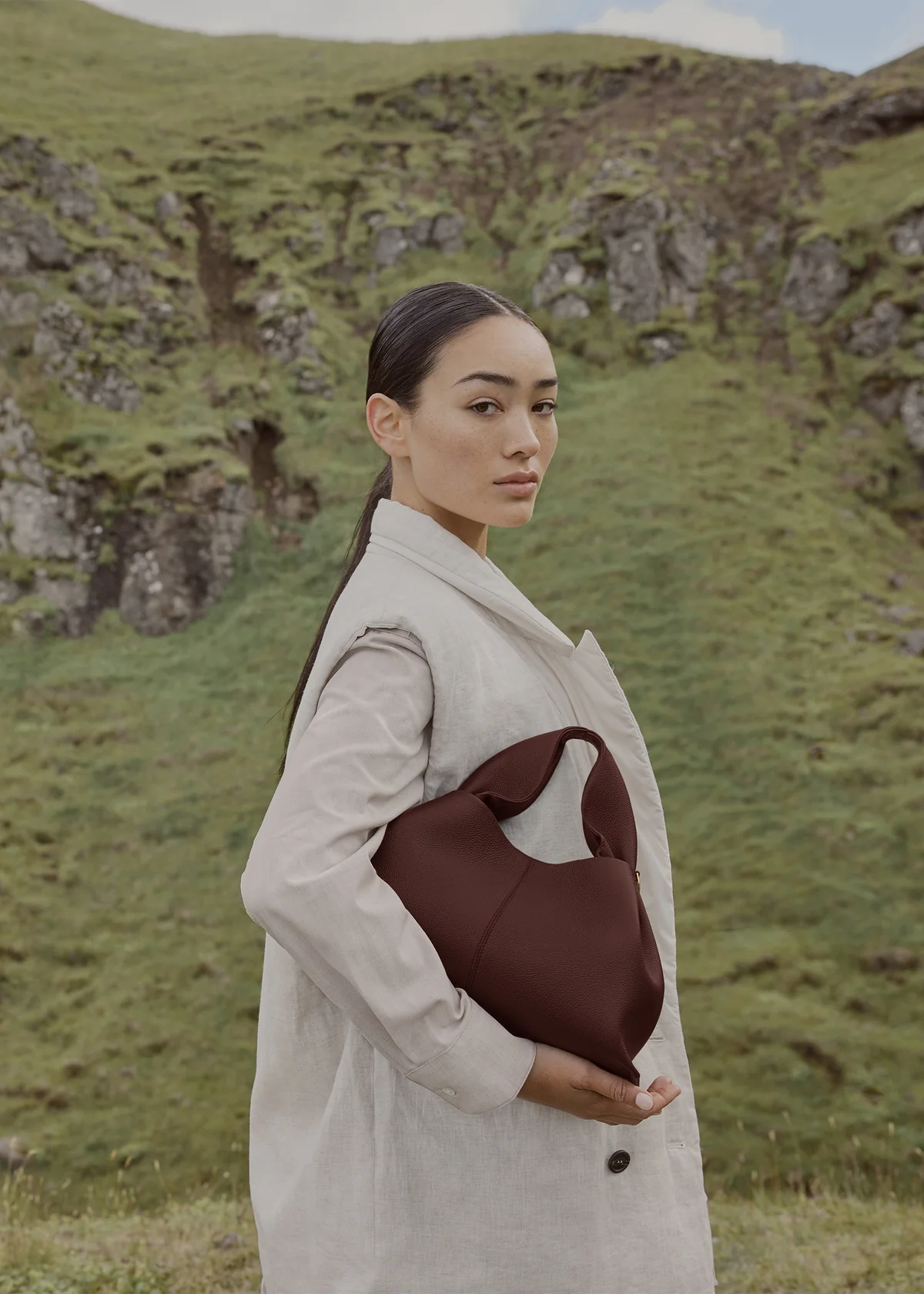 N9_FEVE_02142000x2800px Polène Numéro Neuf Edition Textured Sandalwood