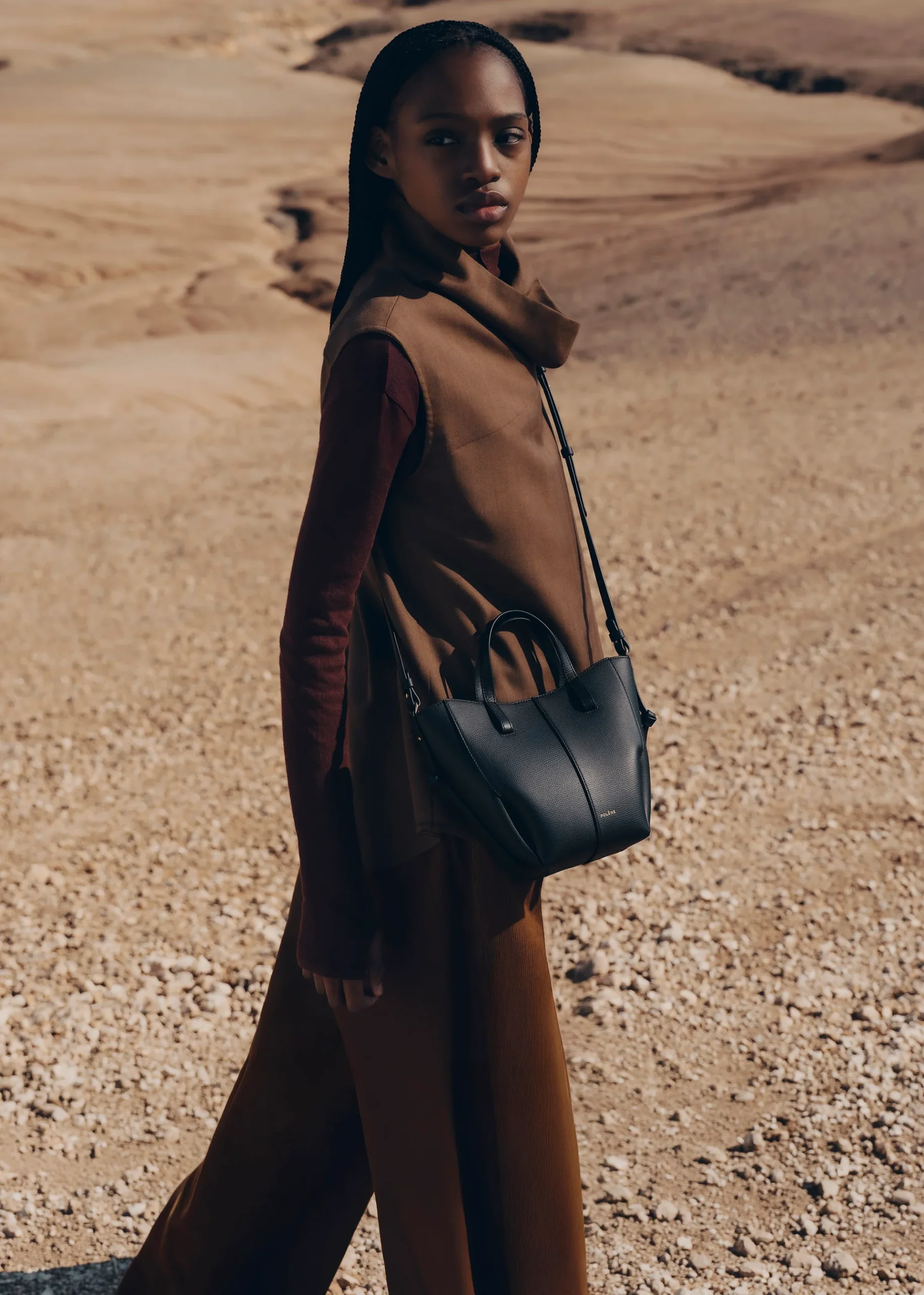 1_a6b25cea-d144-443f-bfab-7ed6ffbb8adf.jpg-scaled-1.webp Polene Cyme Tote Nano EDITION TEXTURED BLACK