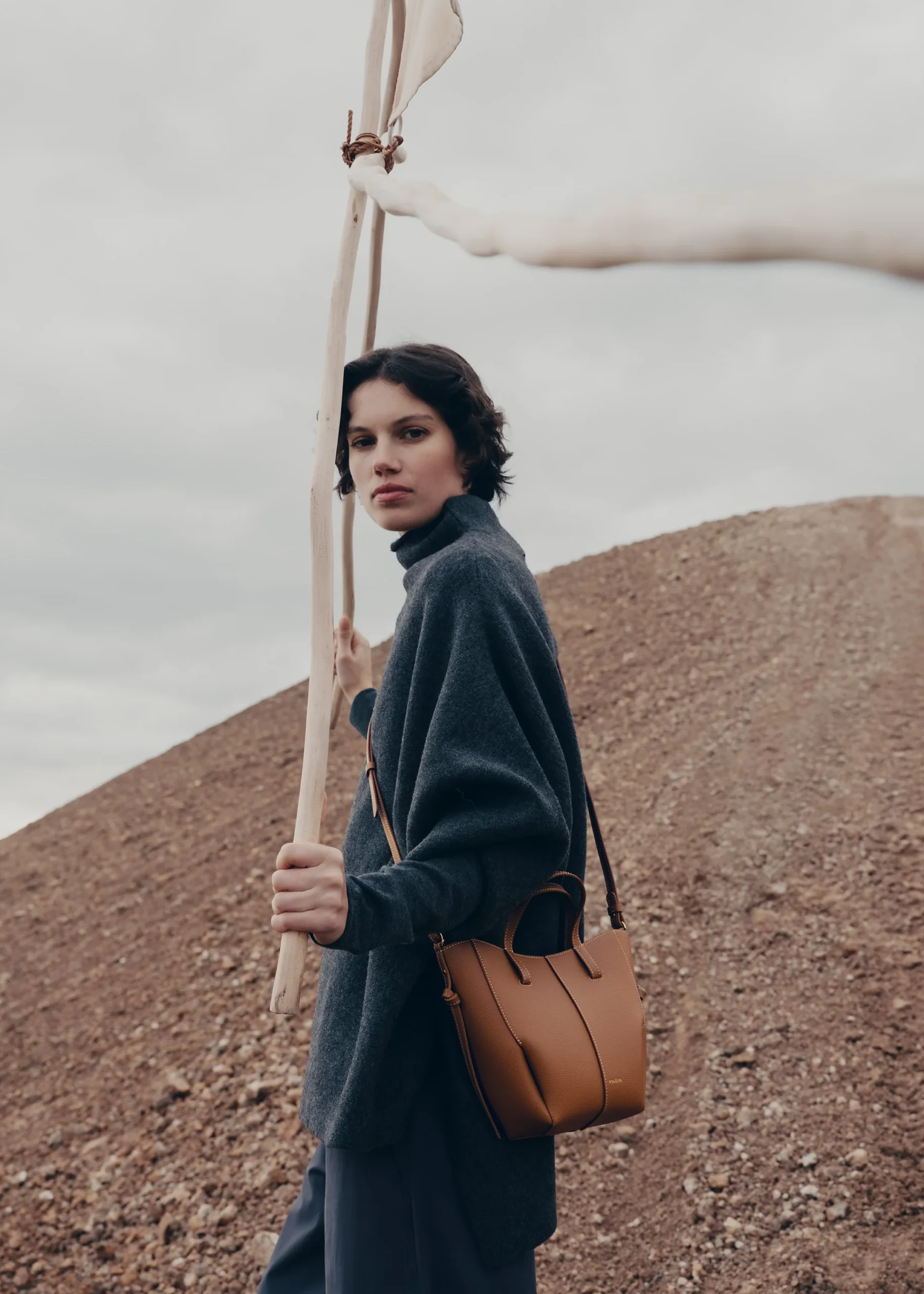 Polene Cyme Tote Nano EDITION TEXTURED CAMEL