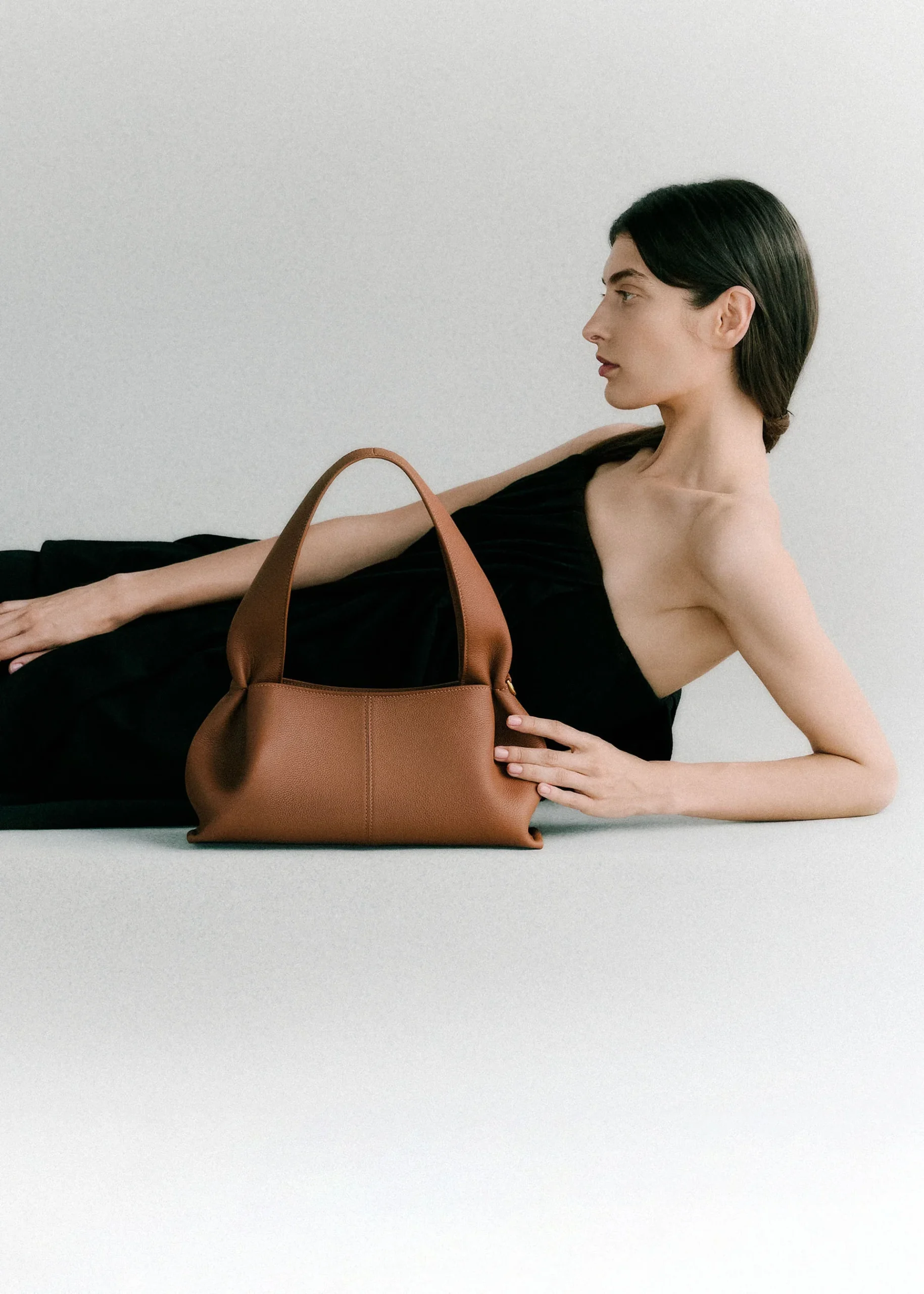 Polène Numéro Neuf East West Edition Textured Camel